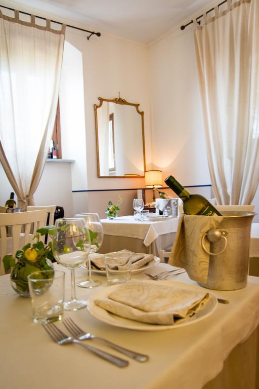 Hotel La Vedetta Livorno Buitenkant foto