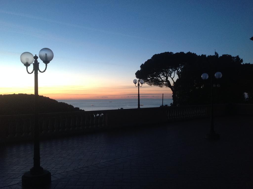 Hotel La Vedetta Livorno Buitenkant foto