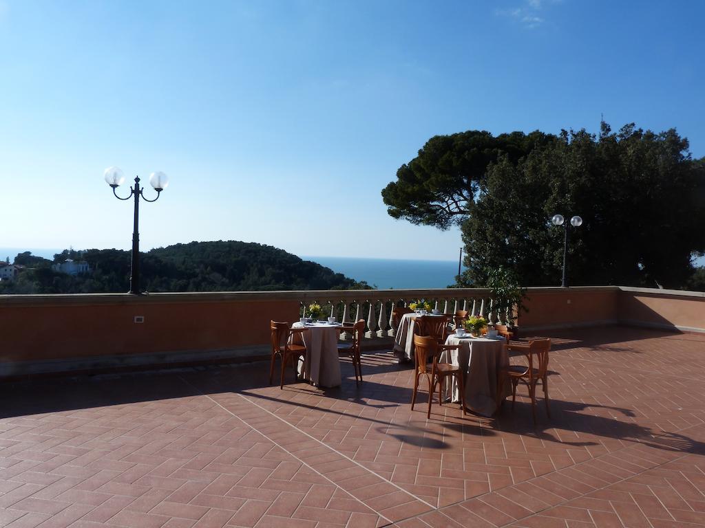 Hotel La Vedetta Livorno Buitenkant foto