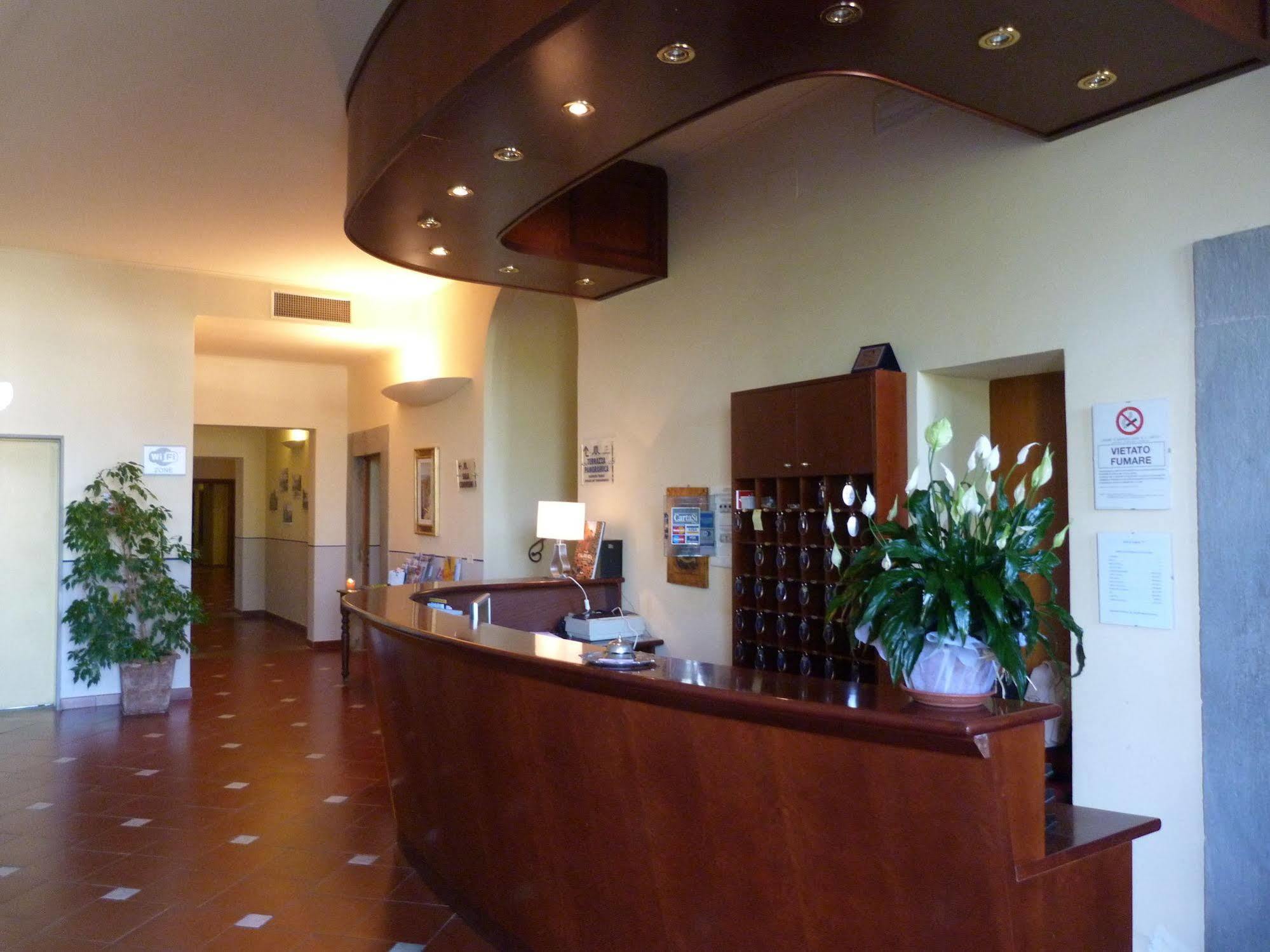 Hotel La Vedetta Livorno Buitenkant foto